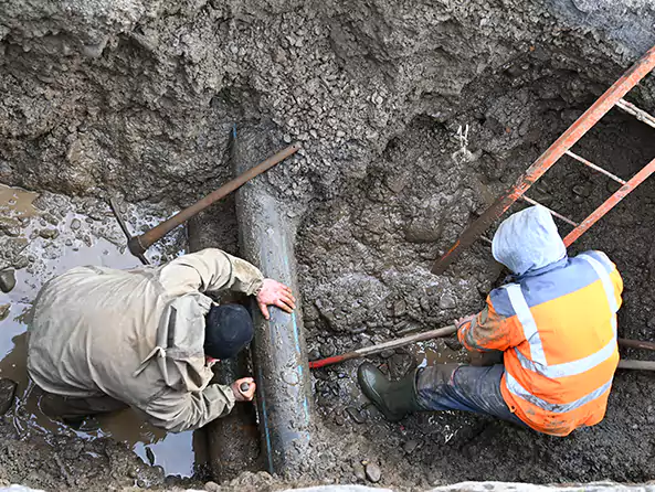 Why Choose Roswell Plumbing Pros for Underground Pipe Repair in Roswell?